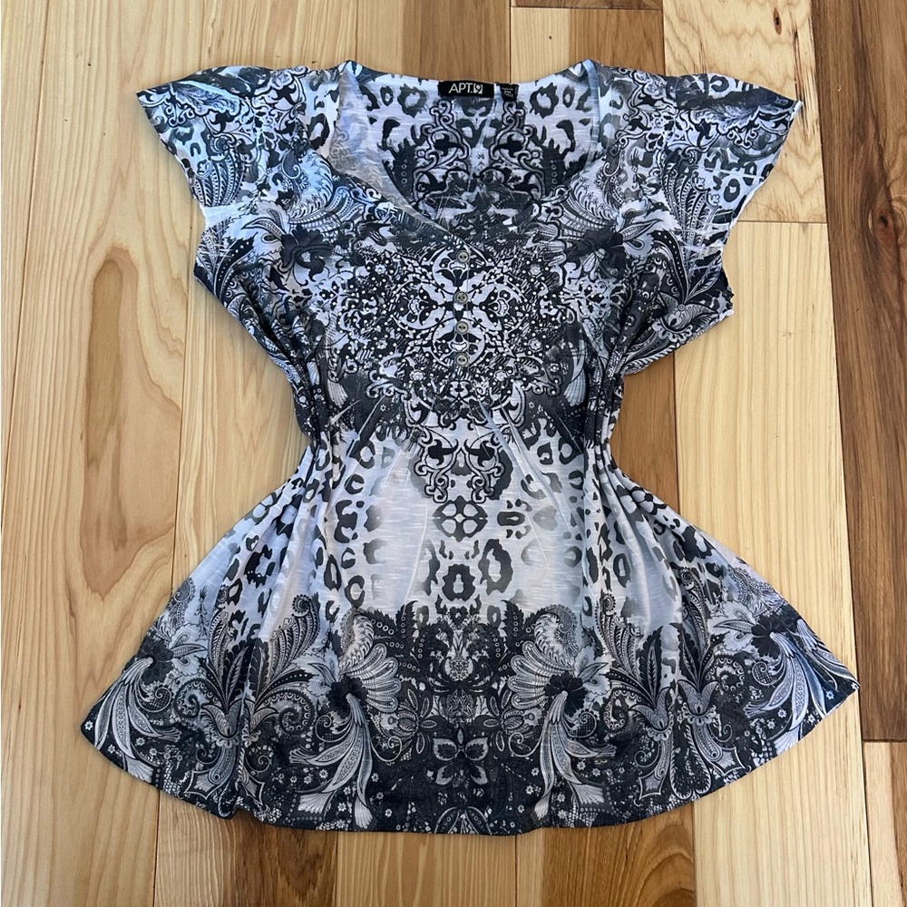 Grunge sparkly black and white top